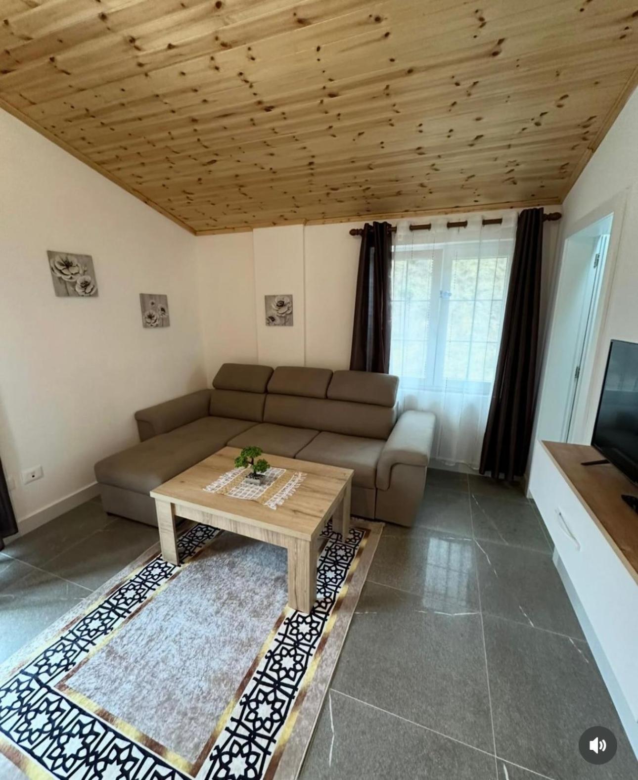 Qyteza Guest House & Camping Shkodër Exterior foto